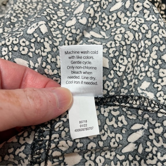 Nine West Button Front Tiered Drop Waist Mini Dress in Cheetah Ditsy Medium - Picture 8 of 10